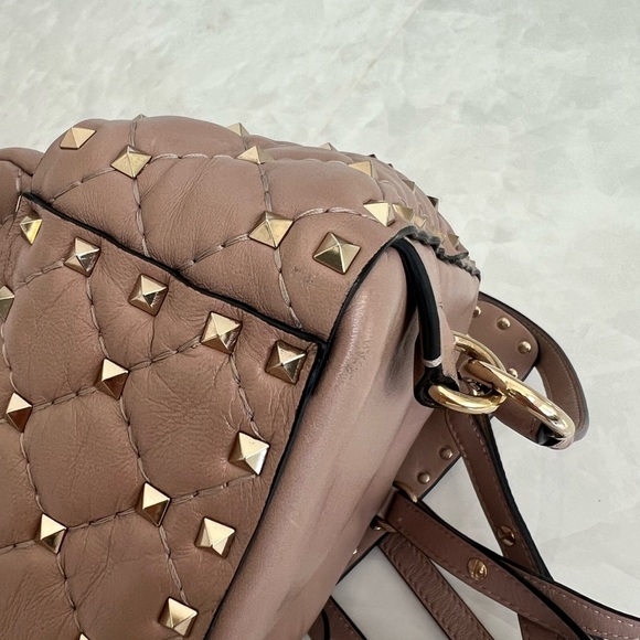 VALENTINO GARAVANI
Nappa Quilted Mini Rockstud Spike Backpack Poudre - Picture 7 of 16